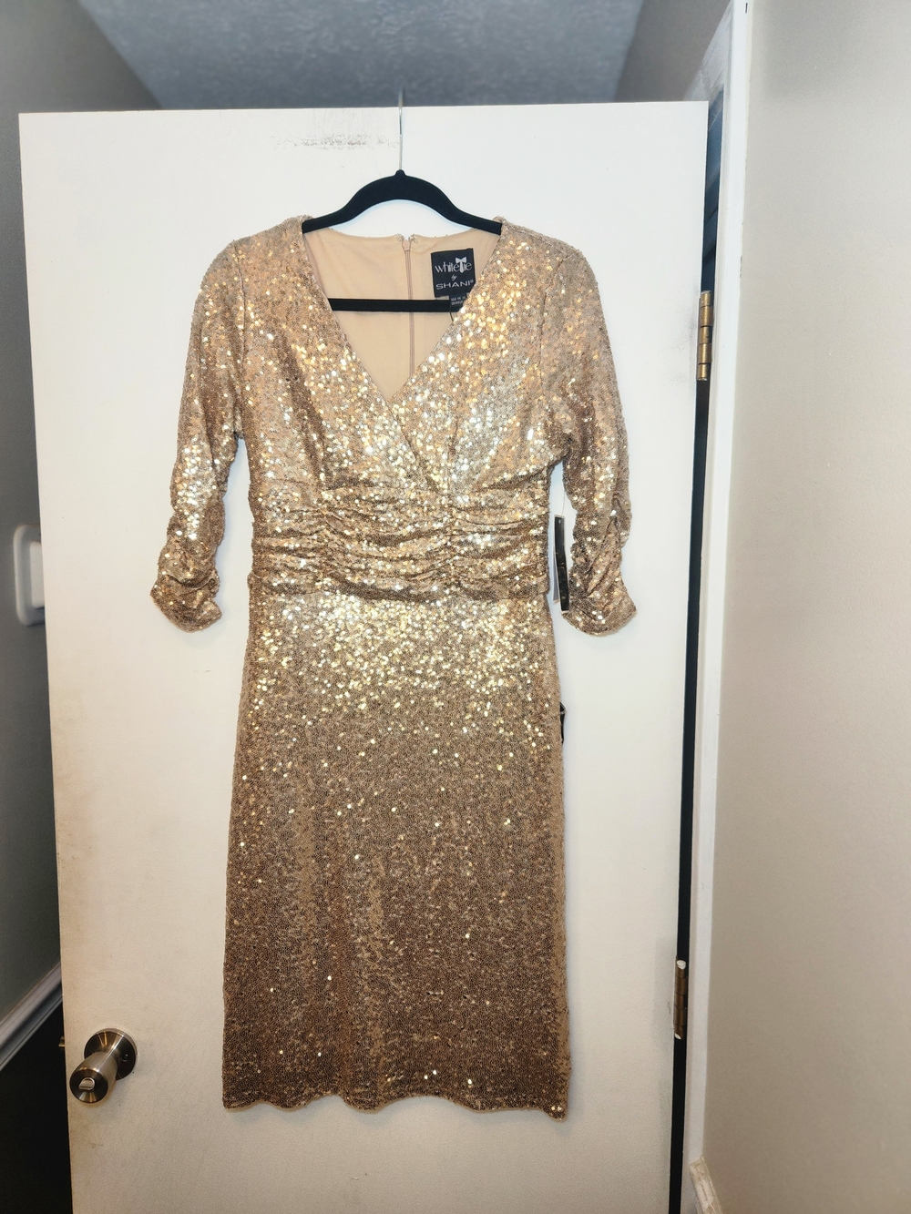 White T By Shani Gold Sequin Long-Sleeve Midi Dress 6
